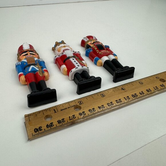 Vtg Set of 3 Nutcracker Memo Magnets 3D Plastic Christmas Holiday Decor 4.25in - Picture 7 of 11
